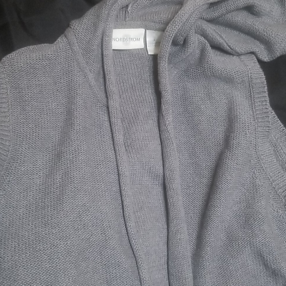 Hooded sweater vest [1]